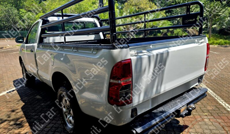 
								Toyota Hilux 2.5 D-4.D full									