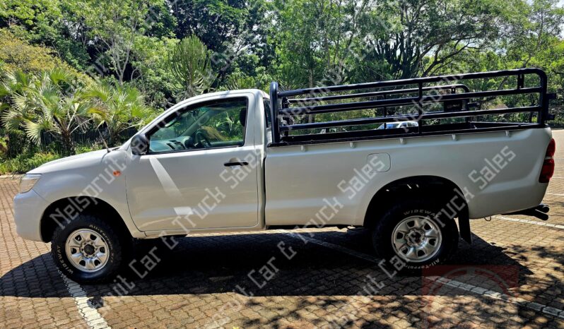 
								Toyota Hilux 2.5 D-4.D full									