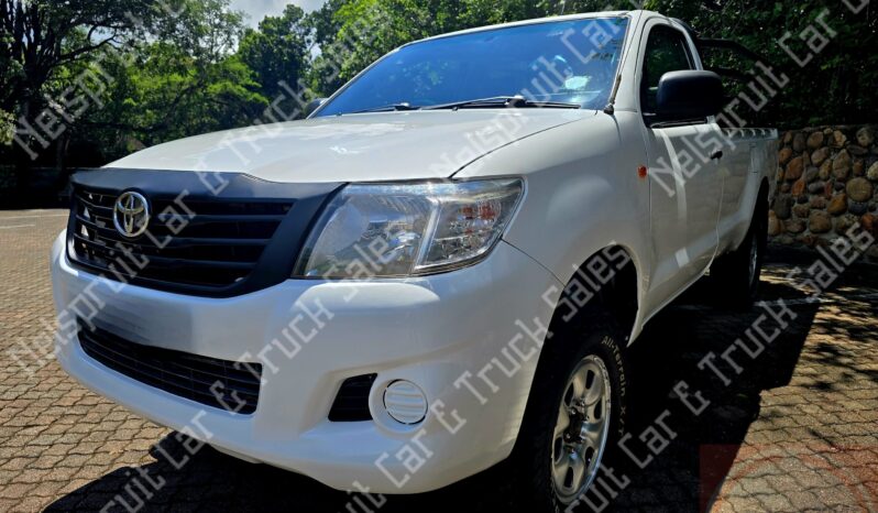 
								Toyota Hilux 2.5 D-4.D full									