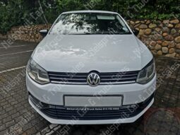 
										Volkswagen Polo 1.2 TSi full									