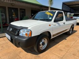 
										Nissan NP300 full									