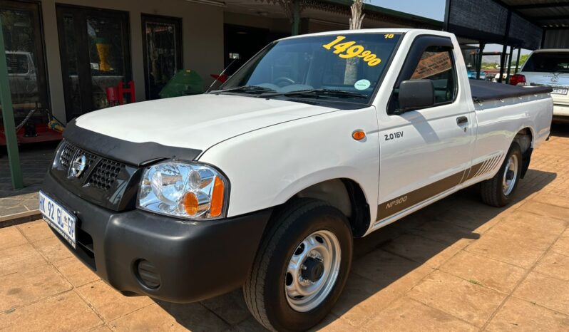 
								Nissan NP300 full									