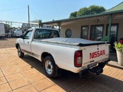 
										Nissan NP300 full									