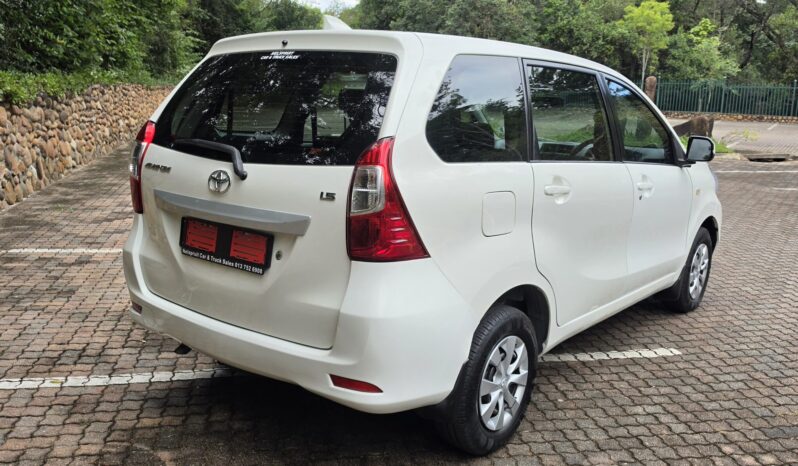
								Toyota Avanza 1.5 full									