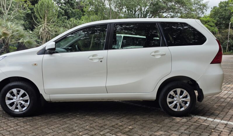 
								Toyota Avanza 1.5 full									