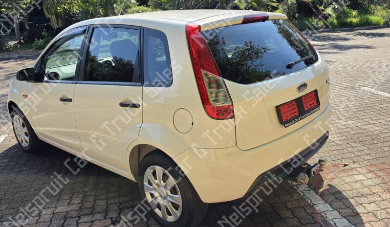 
								Ford Figo full									