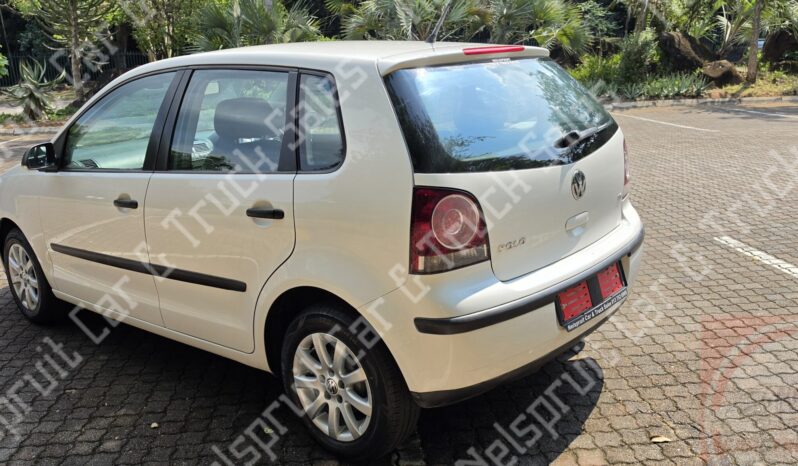 
								Volkswagen Polo 1.6 full									