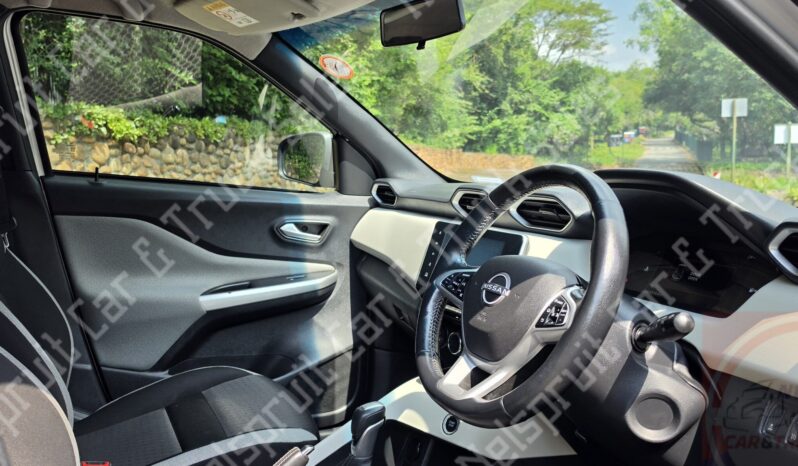 
								Nissan Magnite full									