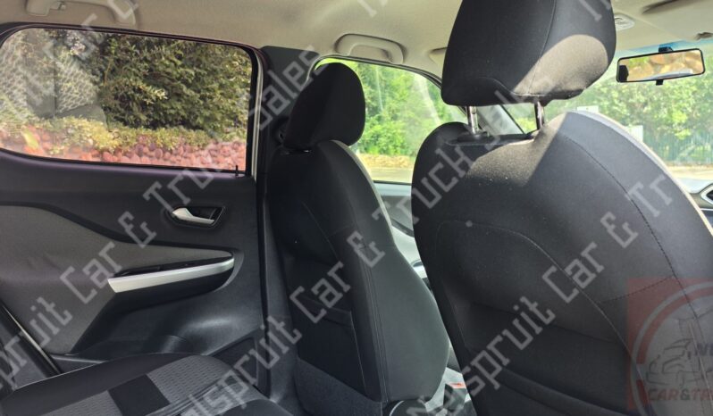 
								Nissan Magnite full									