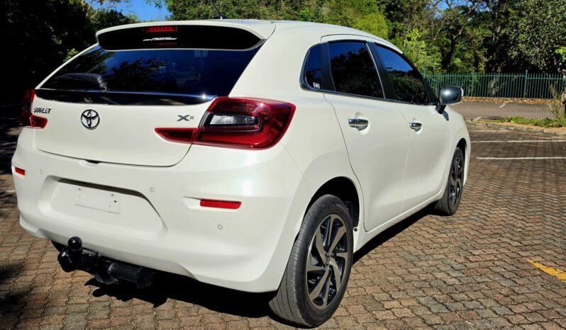 
								Toyota Starlet Xr full									