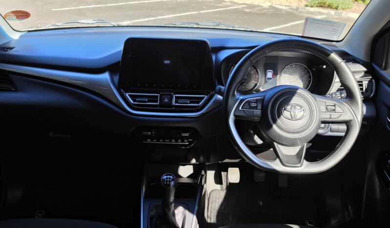 
								Toyota Starlet Xr full									