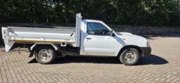 
										Nissan Hardbody full									