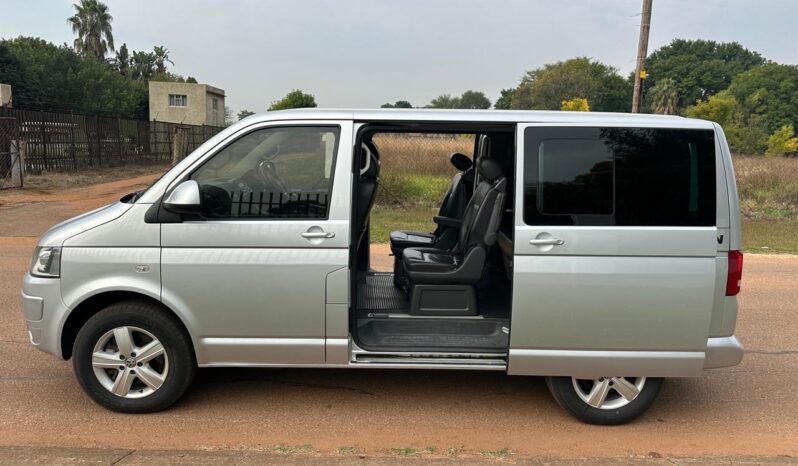 
								Volkswagen Caravelle 2.0 BiTDi 4Motion full									