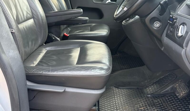 
								Volkswagen Caravelle 2.0 BiTDi 4Motion full									