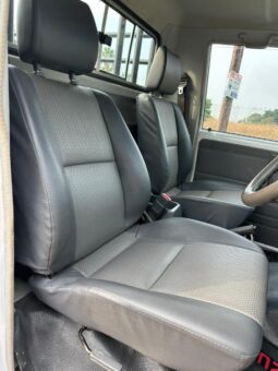 
										Toyota Land Cruiser full									