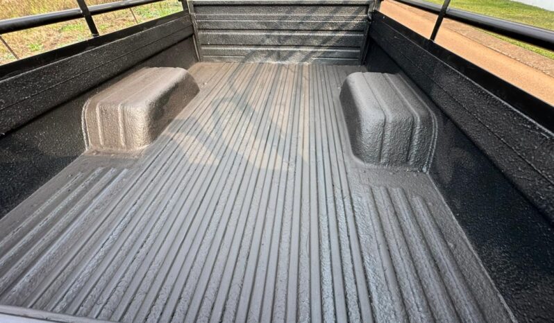 
								Toyota Land Cruiser full									