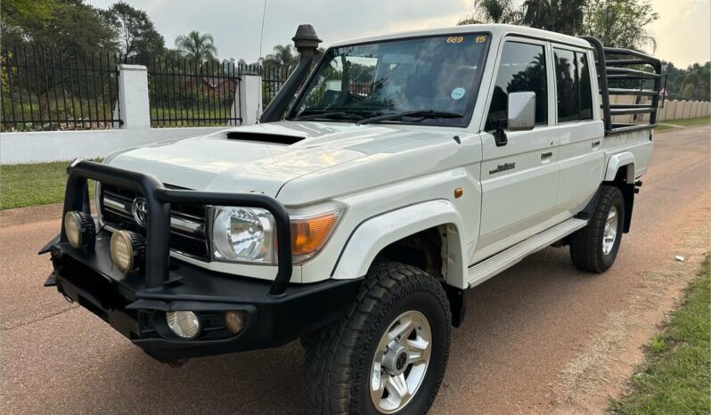 
								Toyota Land Cruiser 4.5 D V8 4×4 full									