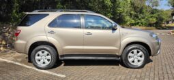 
										2011 Toyota Fortuner 3.0 D-4D full									