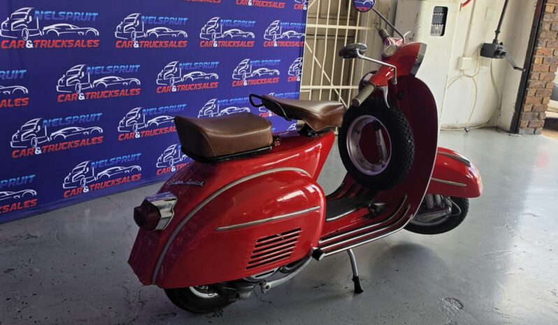 
								1971 VESPA 150CC 2 STROKE full									